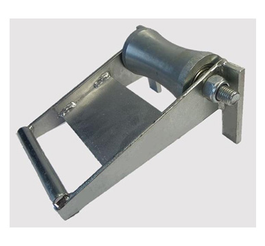 rope guiding roller for ducts